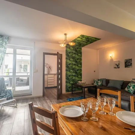 Victus Cozy Apartment With Underground Parking By Noclegi Renters סופוט
